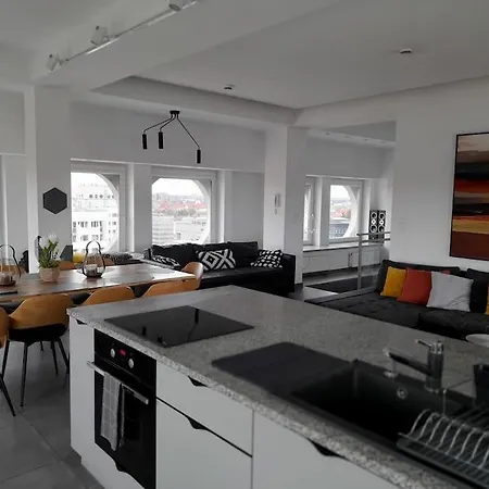 100m2 Penthouse On Of The 1000mb/s, Airc.