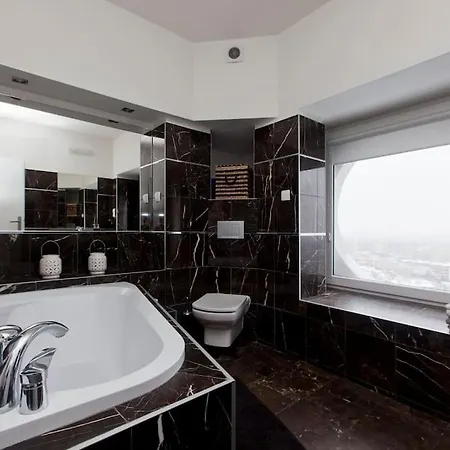 Apartment 100m2 Penthouse On Of The 1000mb/s, Airc. Wroclaw