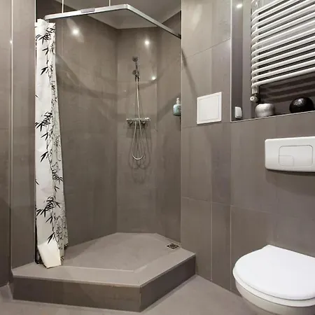 100m2 Penthouse On Of The 1000mb/s, Airc. Apartment