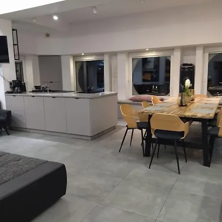 100m2 Penthouse On Of The 1000mb/s, Airc. Daire Wroclaw